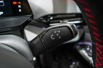 https://vehicle-cdn.autoleague.cloud/17009_7512132_24.jpg