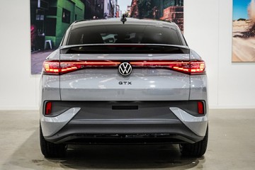 https://vehicle-cdn.autoleague.cloud/17009_7512132_6.jpg
