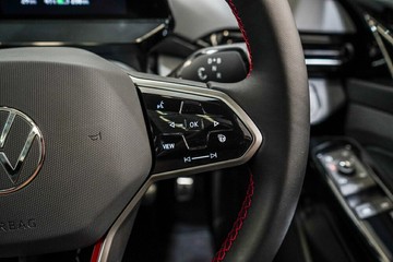https://vehicle-cdn.autoleague.cloud/17009_7515323_22.jpg