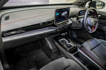 https://vehicle-cdn.autoleague.cloud/17009_7515323_27.jpg