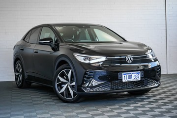 https://vehicle-cdn.autoleague.cloud/17009_7515461_1.jpg