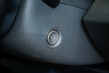 https://vehicle-cdn.autoleague.cloud/17009_7515461_18.jpg