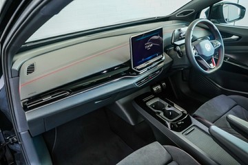 https://vehicle-cdn.autoleague.cloud/17009_7515461_26.jpg