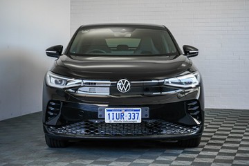 https://vehicle-cdn.autoleague.cloud/17009_7515461_3.jpg