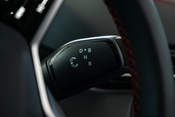 https://vehicle-cdn.autoleague.cloud/17009_7515461_30.jpg