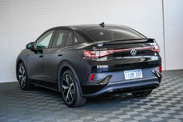 https://vehicle-cdn.autoleague.cloud/17009_7515461_5.jpg