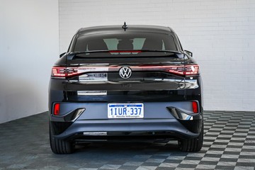 https://vehicle-cdn.autoleague.cloud/17009_7515461_6.jpg