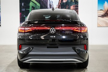 https://vehicle-cdn.autoleague.cloud/17009_7516107_6.jpg