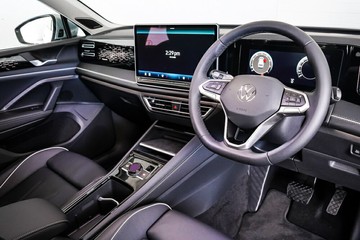 https://vehicle-cdn.autoleague.cloud/17009_7523691_15.jpg