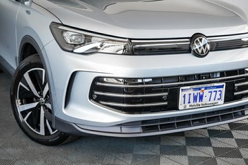 https://vehicle-cdn.autoleague.cloud/17009_7523691_2.jpg