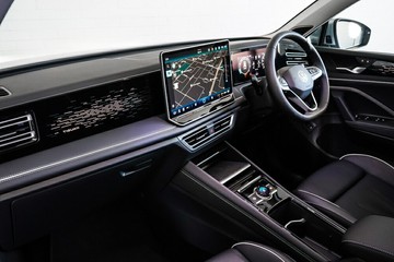 https://vehicle-cdn.autoleague.cloud/17009_7523691_22.jpg