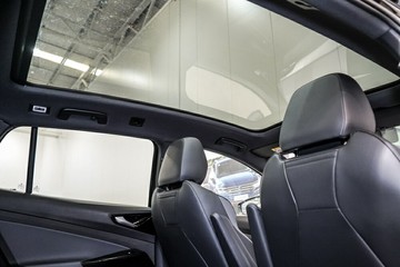 https://vehicle-cdn.autoleague.cloud/17009_77004335_15.jpg