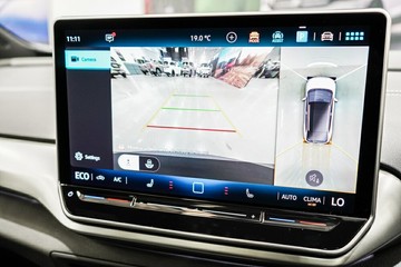 https://vehicle-cdn.autoleague.cloud/17009_77004335_23.jpg