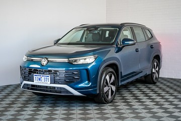 https://vehicle-cdn.autoleague.cloud/17009_77014894_4.jpg