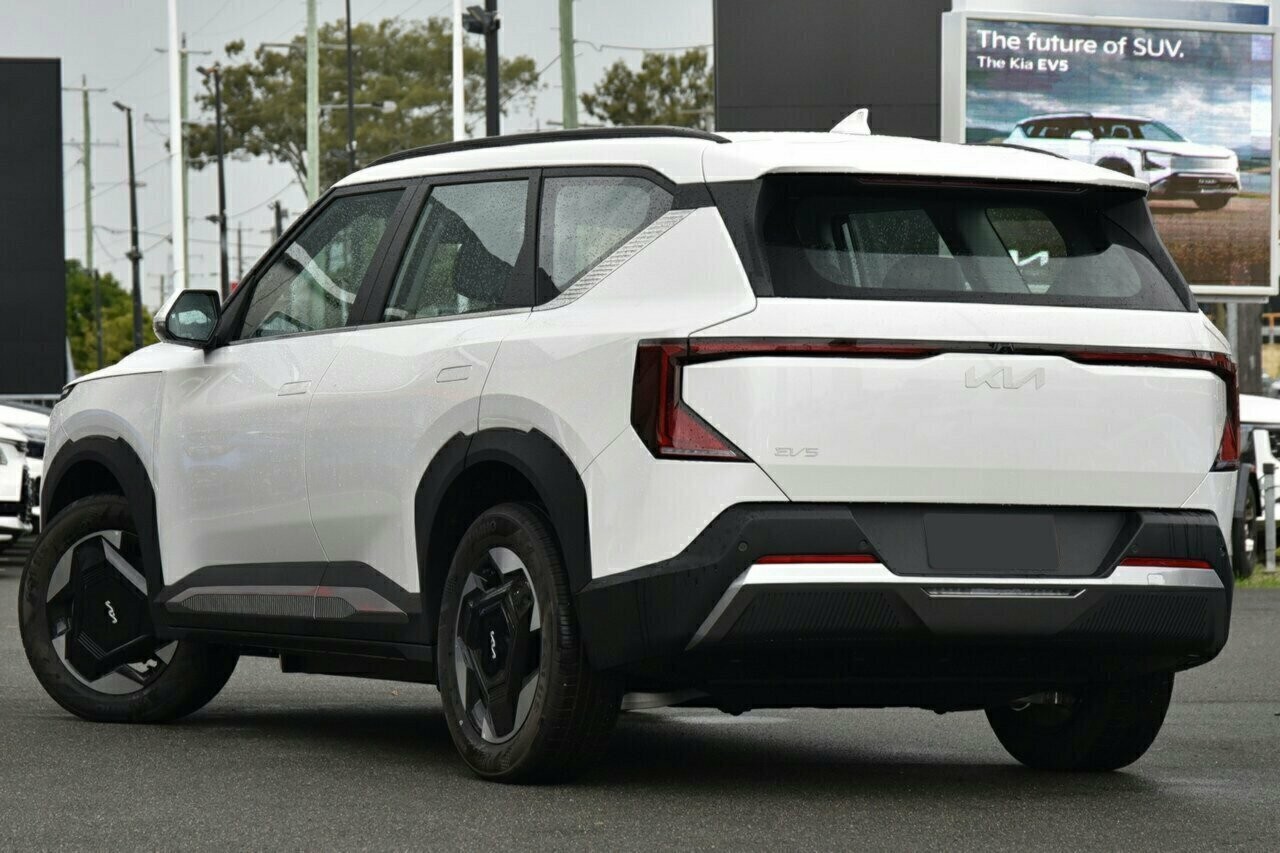 Kia Ev5 image 3