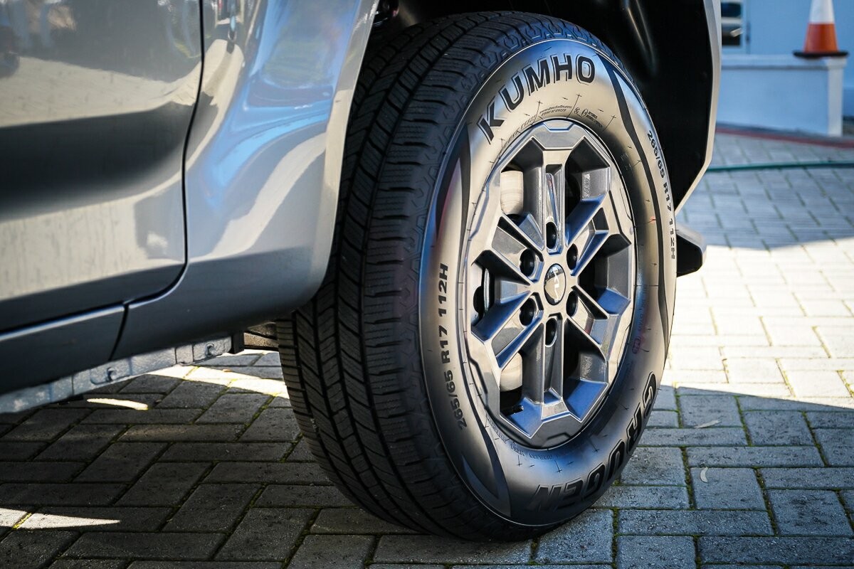 Kia Tasman image 3