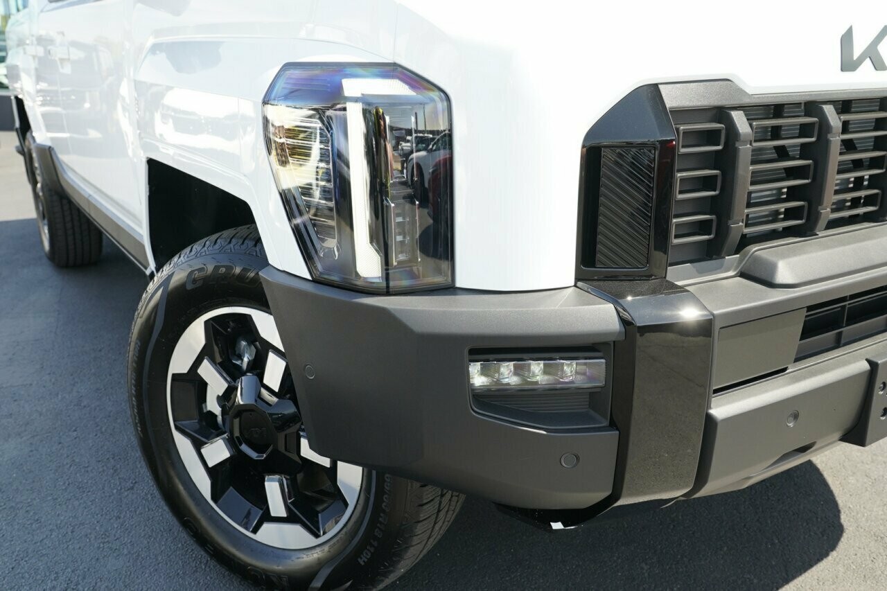 Kia Tasman image 2