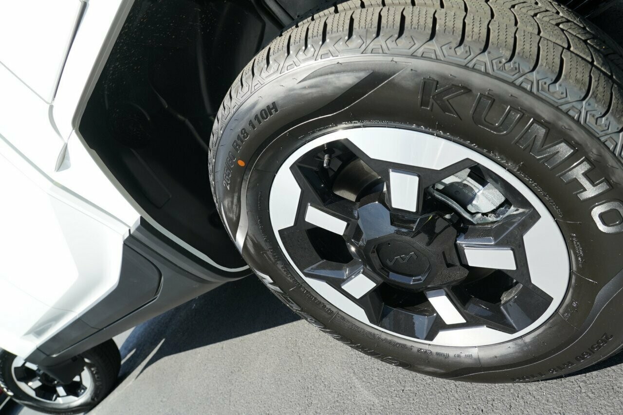 Kia Tasman image 4