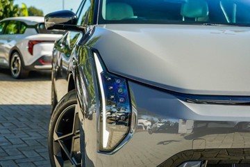 https://vehicle-cdn.autoleague.cloud/1890_31013070_11.jpg