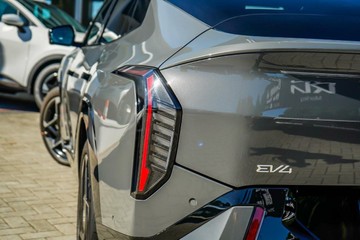 https://vehicle-cdn.autoleague.cloud/1890_31013070_12.jpg