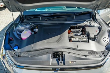 https://vehicle-cdn.autoleague.cloud/1890_31013070_15.jpg