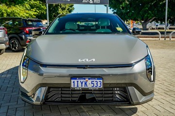 https://vehicle-cdn.autoleague.cloud/1890_31013070_2.jpg