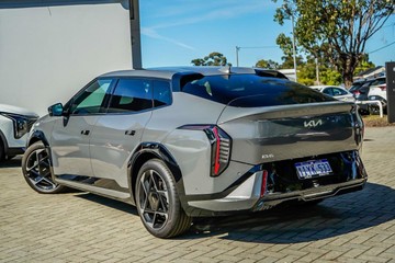 https://vehicle-cdn.autoleague.cloud/1890_31013070_4.jpg