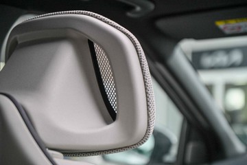 https://vehicle-cdn.autoleague.cloud/1890_31014352_25.jpg