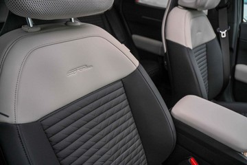 https://vehicle-cdn.autoleague.cloud/1890_31014352_8.jpg