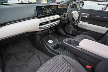 https://vehicle-cdn.autoleague.cloud/1890_31014352_9.jpg