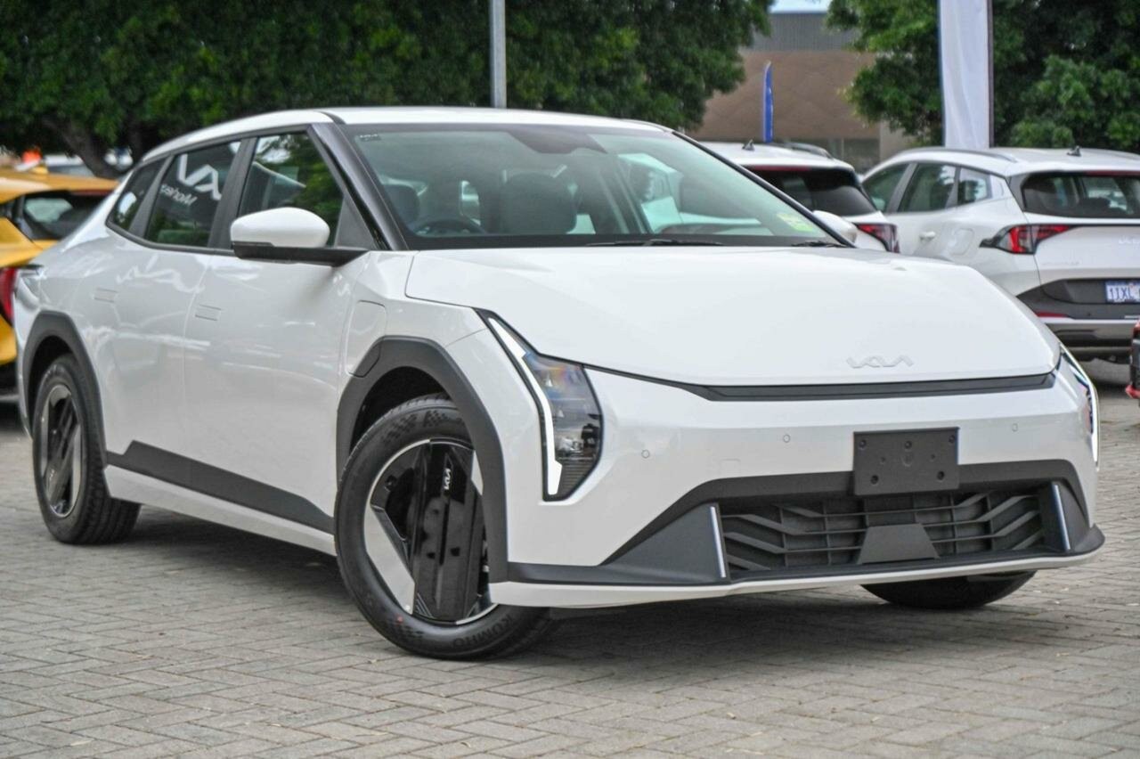 Kia Ev4 image 1