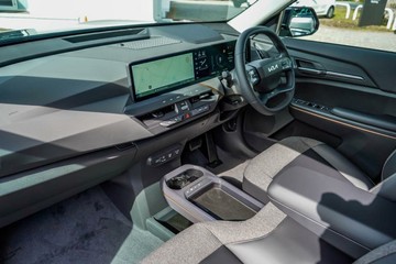 https://vehicle-cdn.autoleague.cloud/1890_31025465_10.jpg