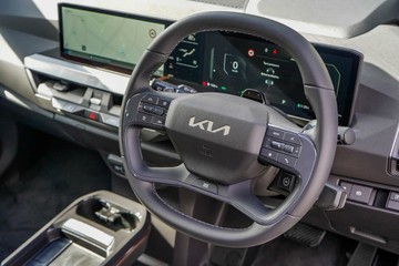 https://vehicle-cdn.autoleague.cloud/1890_31025465_11.jpg