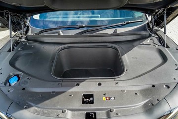 https://vehicle-cdn.autoleague.cloud/1890_31025465_15.jpg