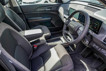 https://vehicle-cdn.autoleague.cloud/1890_31025465_7.jpg