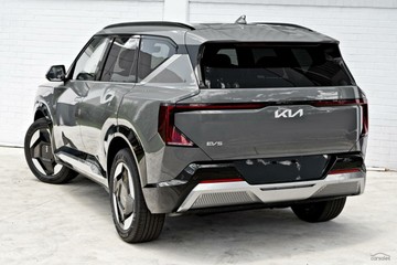 https://vehicle-cdn.autoleague.cloud/1890_31025626_4.jpg