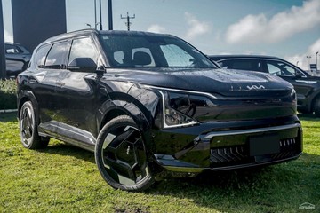 https://vehicle-cdn.autoleague.cloud/1890_31025669_1.jpg