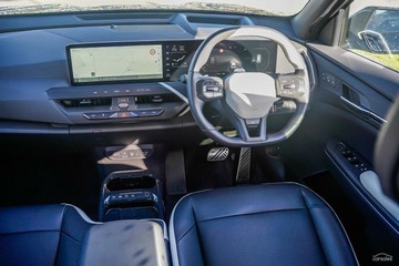 https://vehicle-cdn.autoleague.cloud/1890_31025669_6.jpg