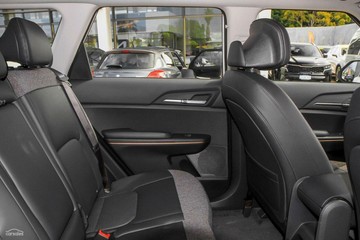 https://vehicle-cdn.autoleague.cloud/1890_31027237_8.jpg