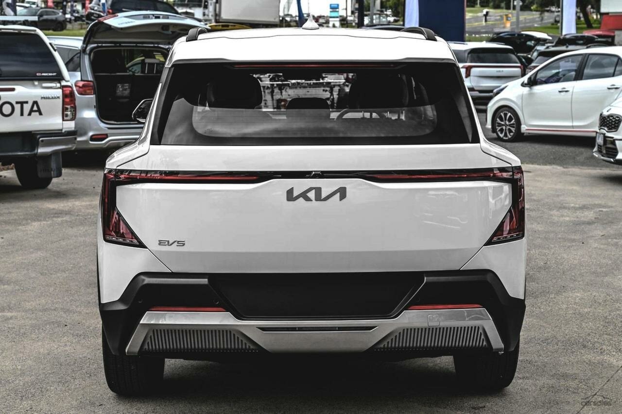 Kia Ev5 image 3
