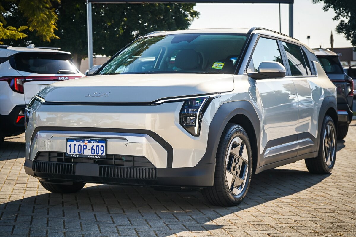 Kia Ev3 image 4