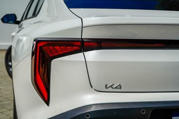 https://vehicle-cdn.autoleague.cloud/1890_31065526_13.jpg