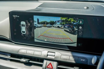 https://vehicle-cdn.autoleague.cloud/1890_31065526_17.jpg