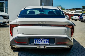 https://vehicle-cdn.autoleague.cloud/1890_31065526_5.jpg