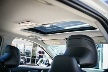 https://vehicle-cdn.autoleague.cloud/1890_31072839_10.jpg