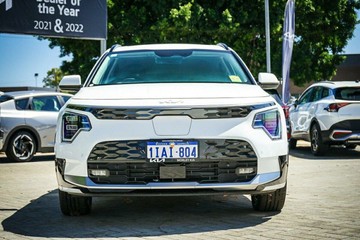 https://vehicle-cdn.autoleague.cloud/1890_31072839_3.jpg