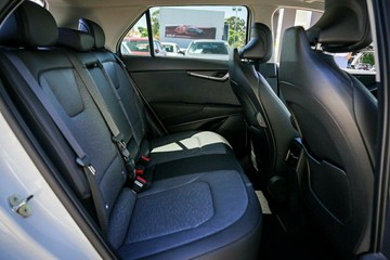 https://vehicle-cdn.autoleague.cloud/1890_31072839_9.jpg