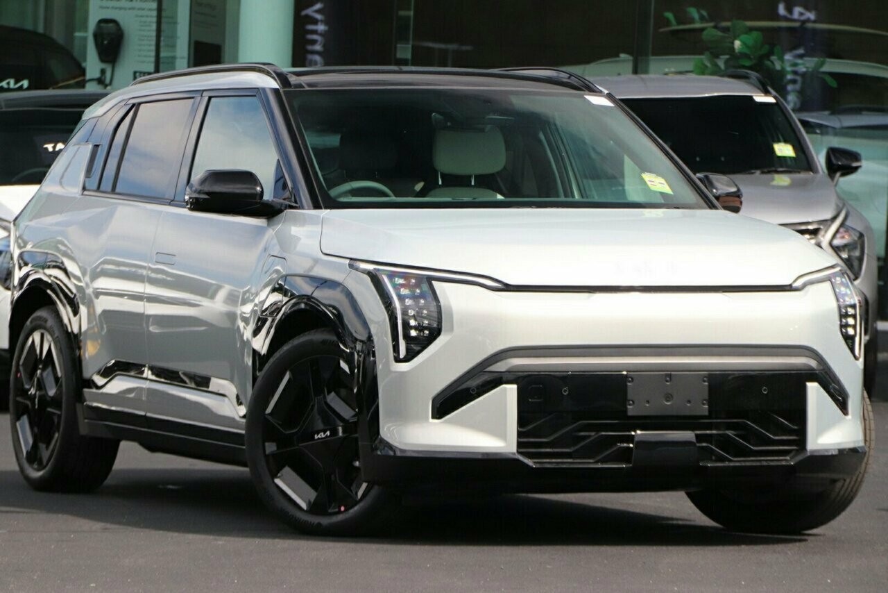 Kia Ev3 image 1