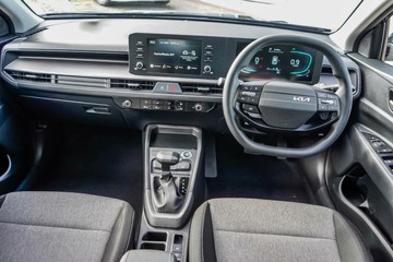 https://vehicle-cdn.autoleague.cloud/1890_31113781_10.jpg