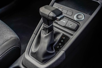 https://vehicle-cdn.autoleague.cloud/1890_31113781_18.jpg